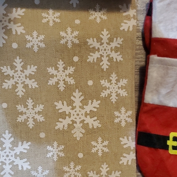 Holiday Gift Set- 2 Snowman Gift Bags & 3 Mini Stockings - Picture 2 of 4